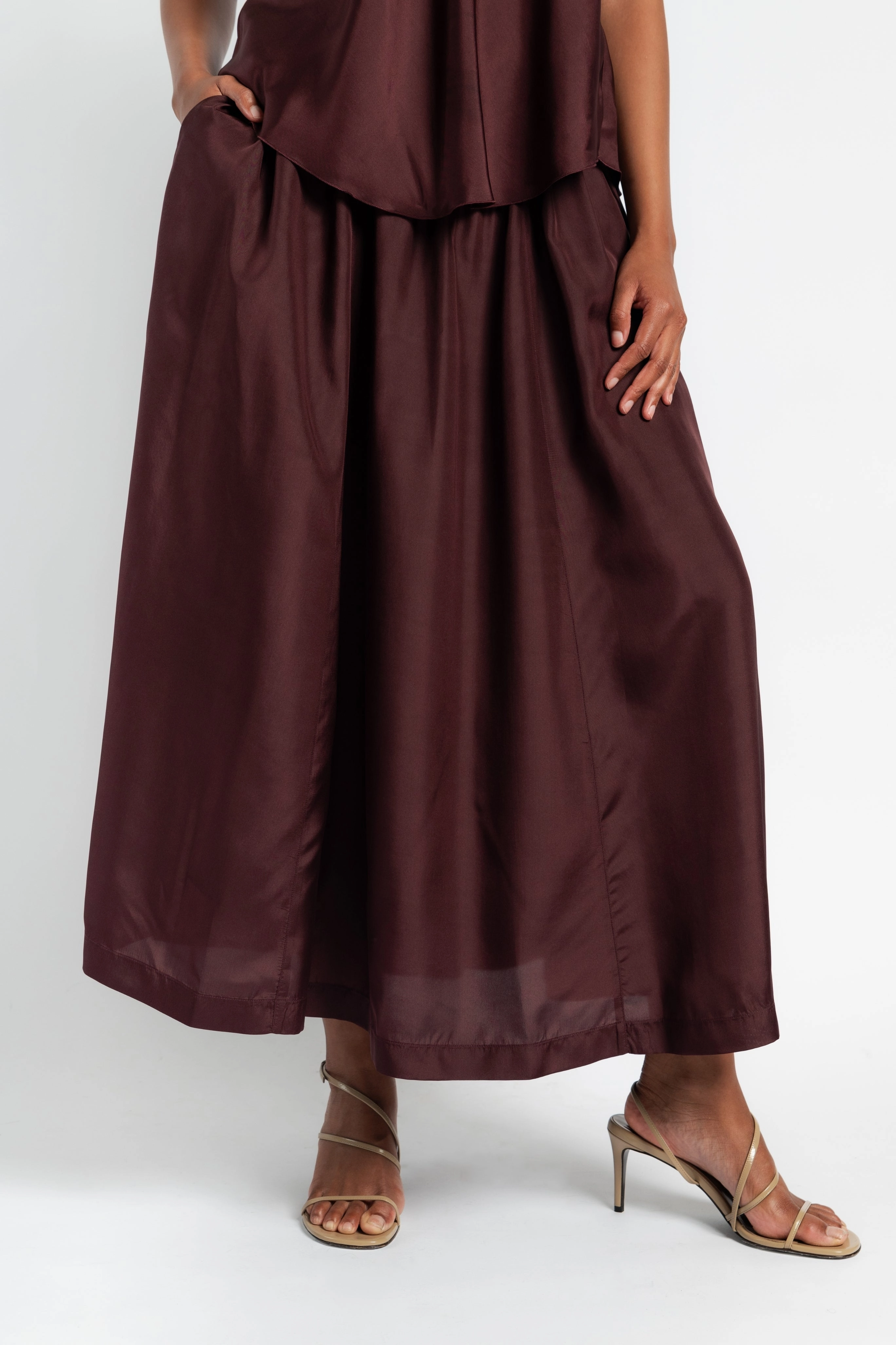 Chic Fit Habotai Silk Essential Skirt