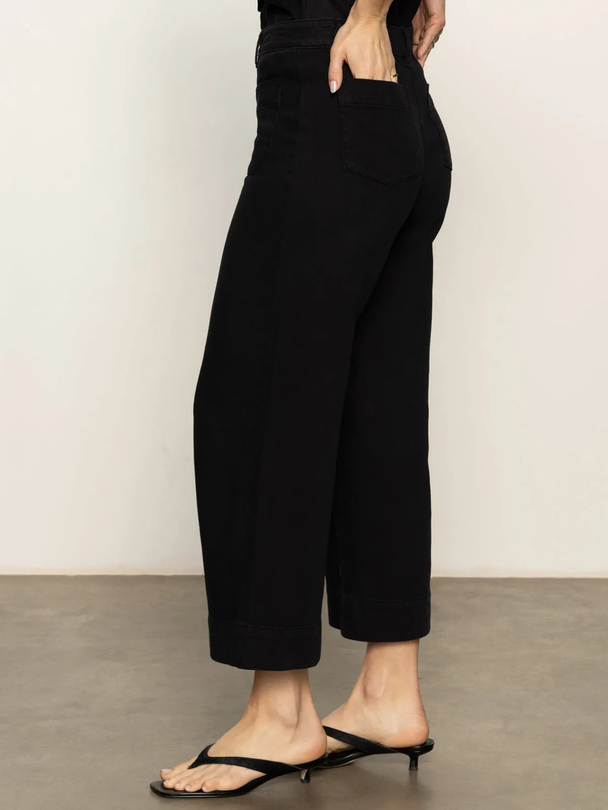 Chic Fit Soft Marine Wide Leg Standard Rise Crop Pant Black
