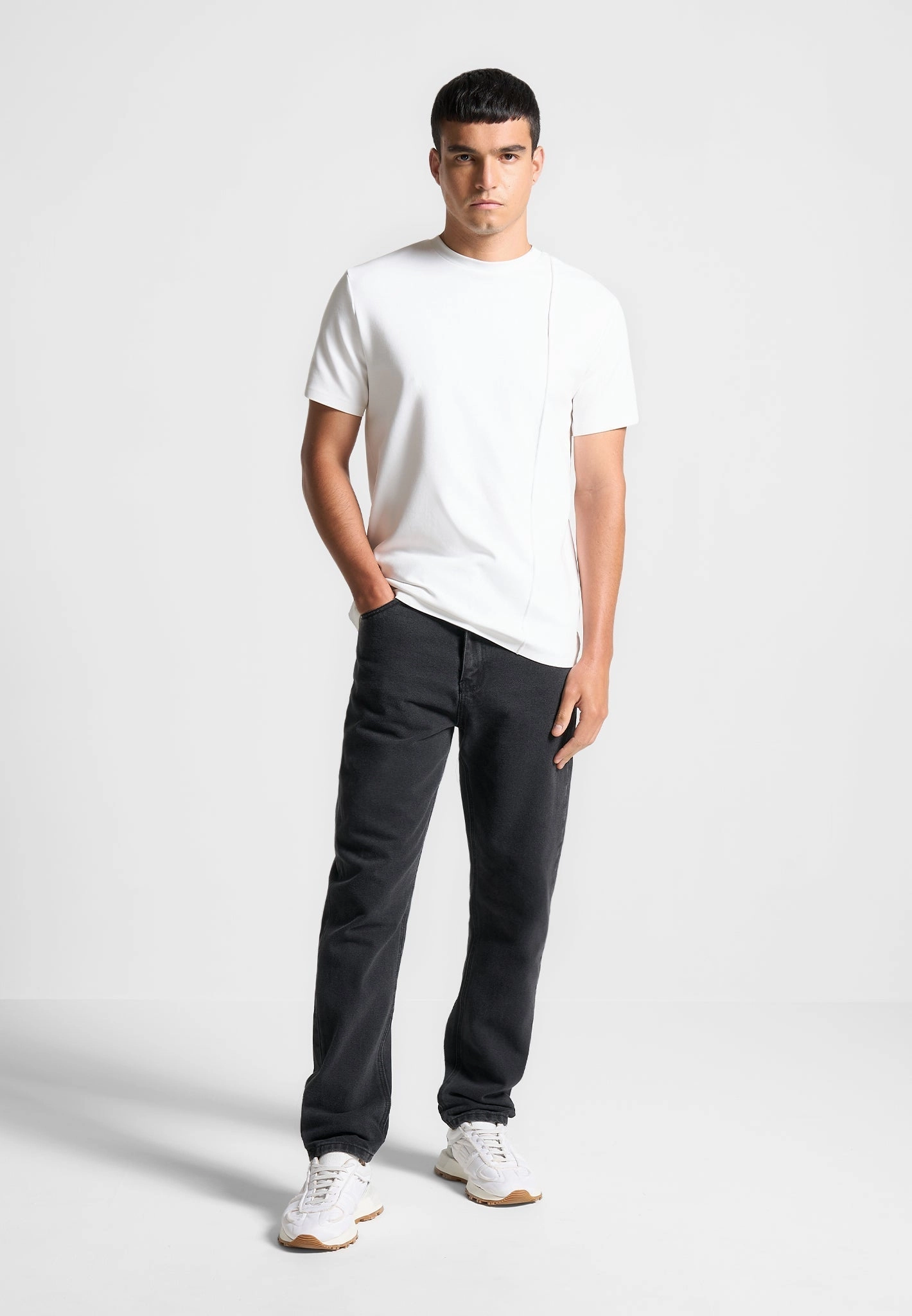 Basic Piece Regular Fit Jeans - Black
