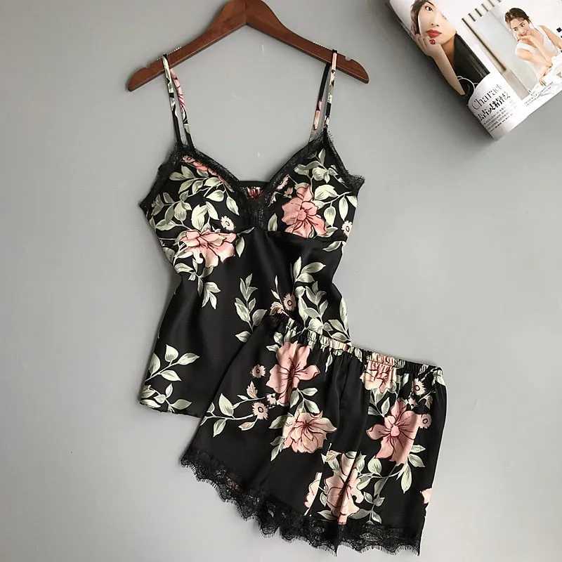 Summer Sexy Ladies' Floral Print Satin Sleepwear With Chest Pad