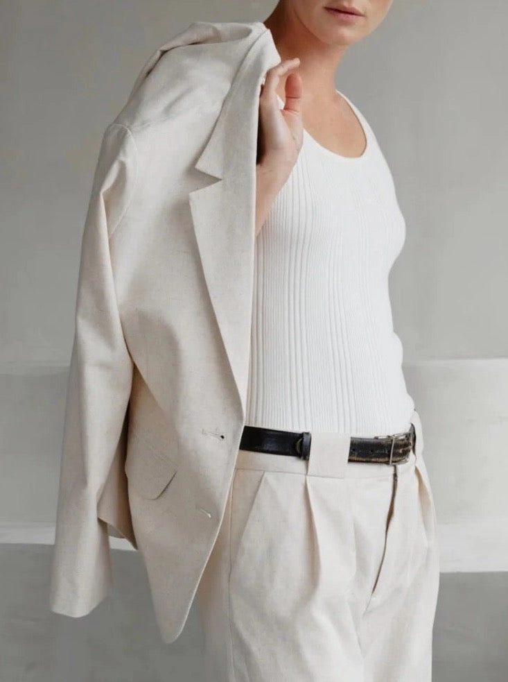 Soft Touch Lining Quick Release Buckle Mechanism Susanne Blazer Natural