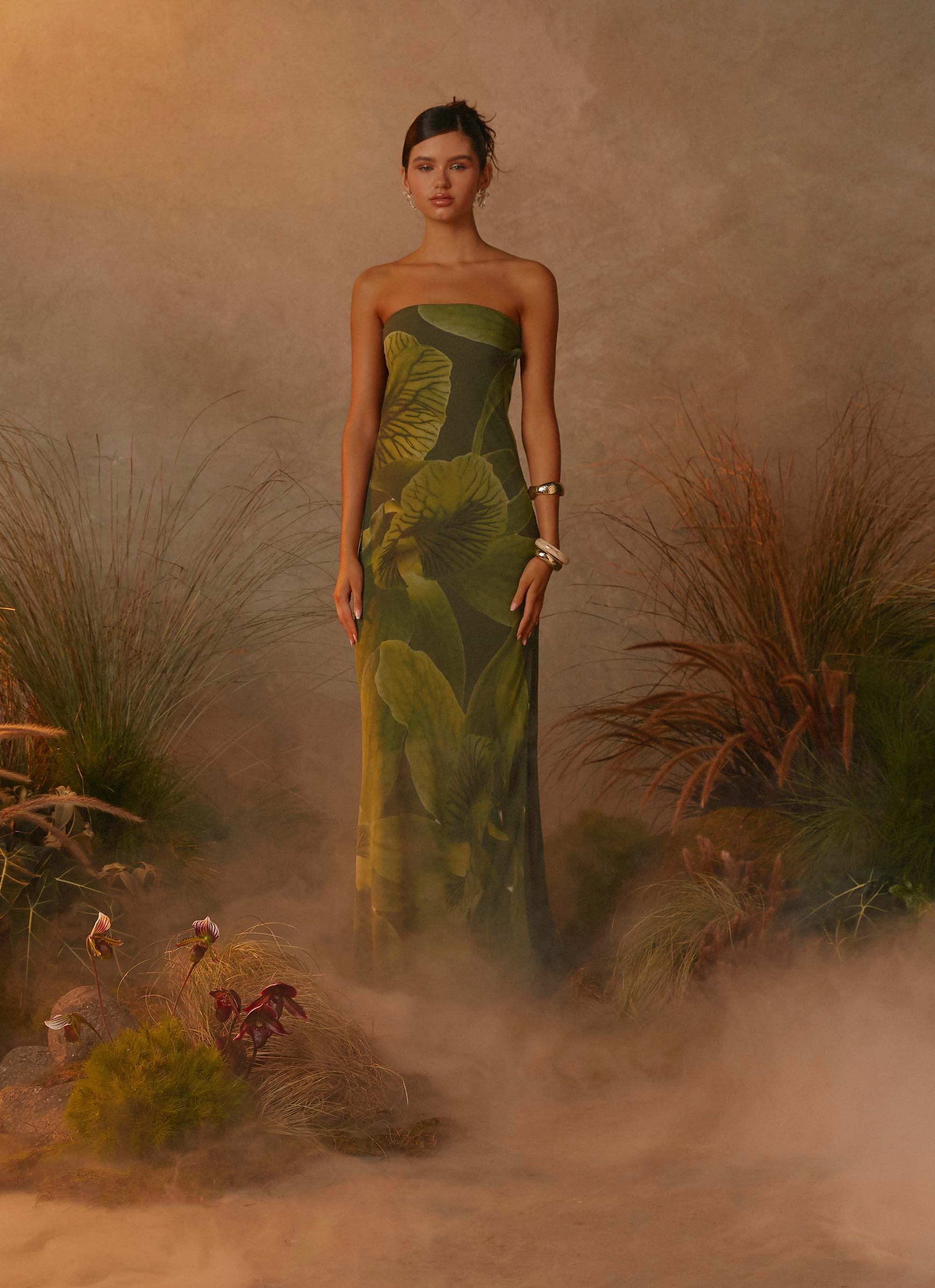 Nettle Maxi Dress - Tropic Floral Light Finish Contemporary Look