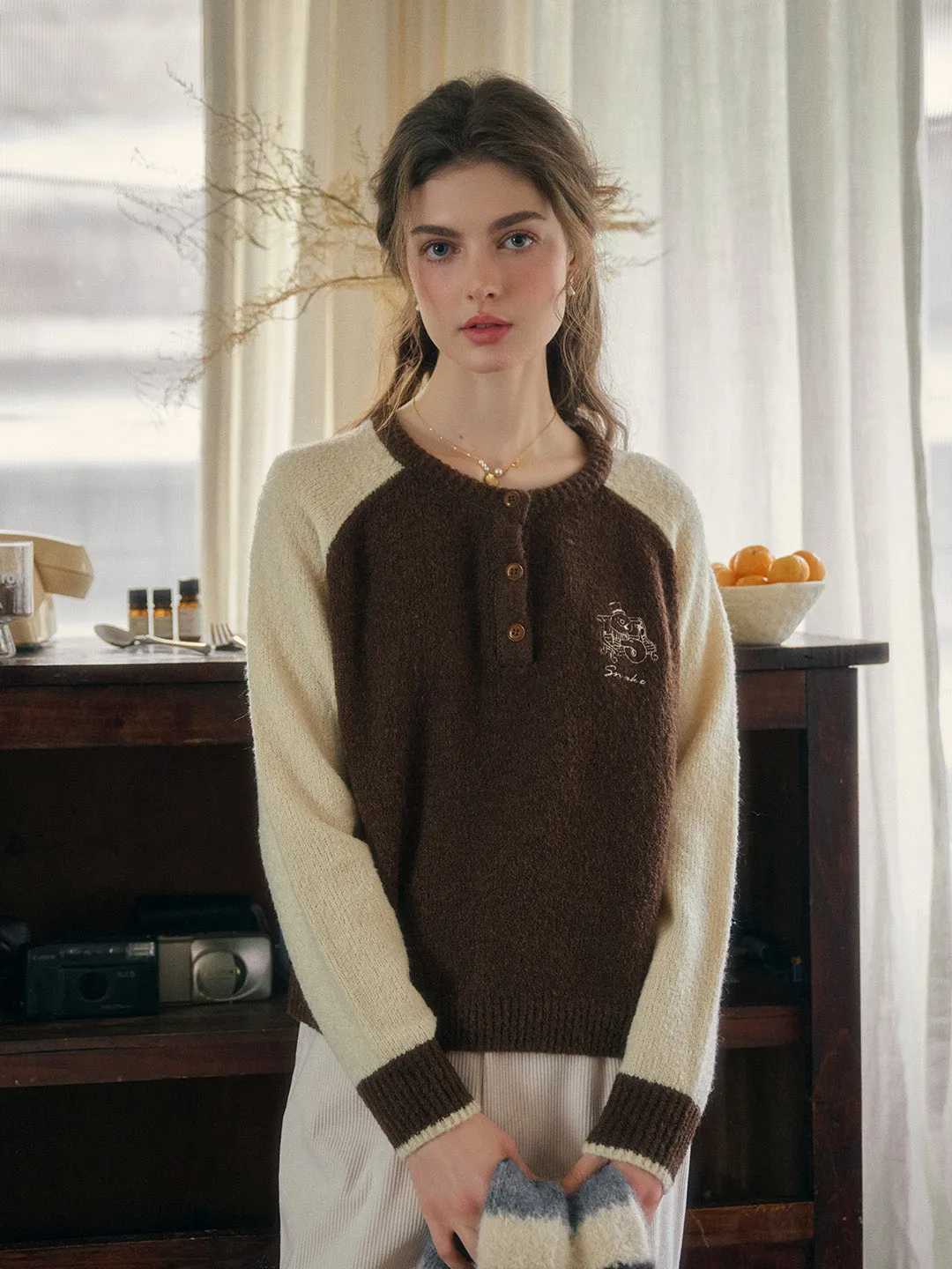 Juno Round Neck Raglan Sleeve Wool Sweater Light Deflection Fabric NonRestrictiveSilhouette