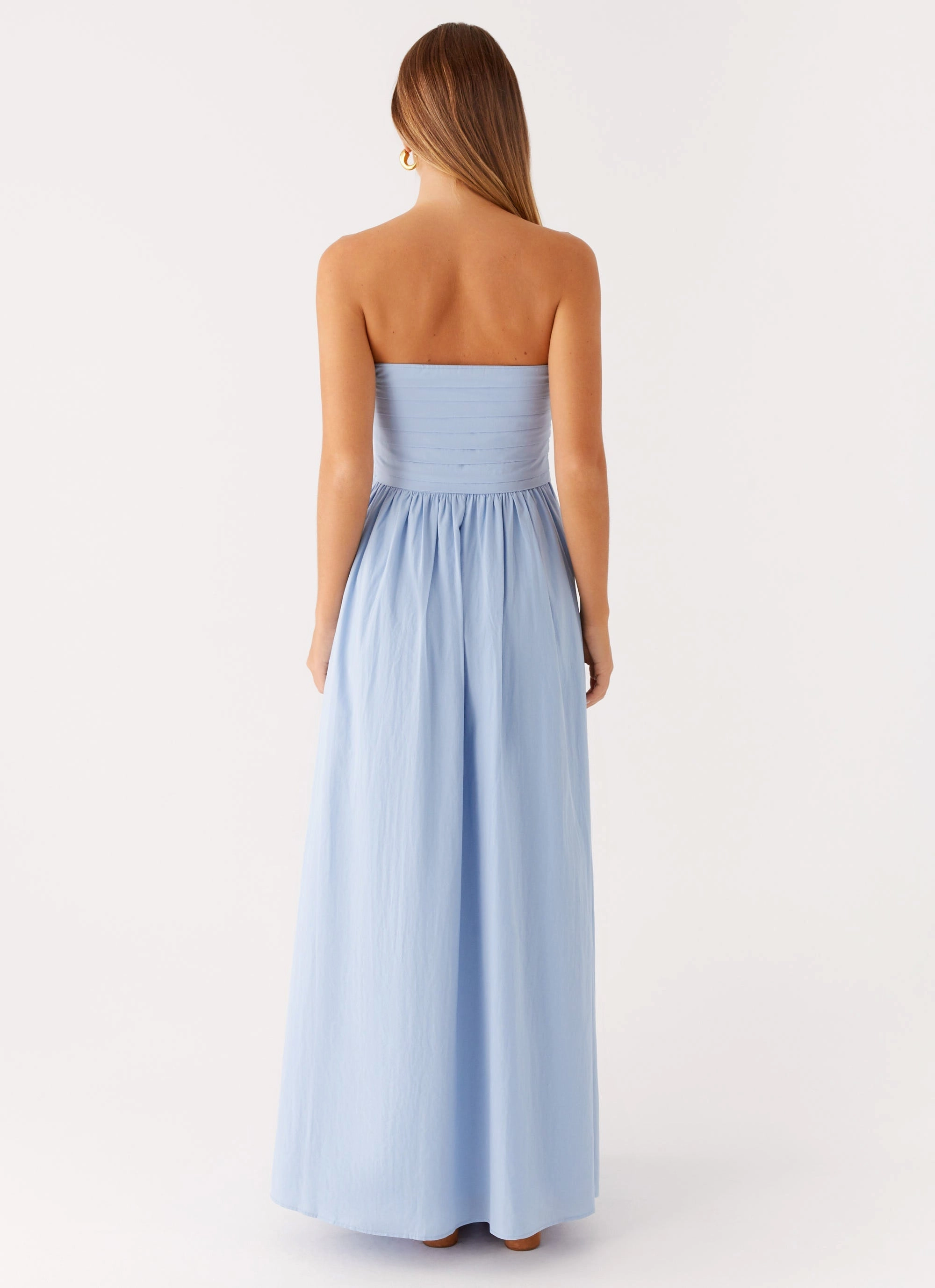 Tamia Maxi Dress - Blue Walk Mood Balanced Look