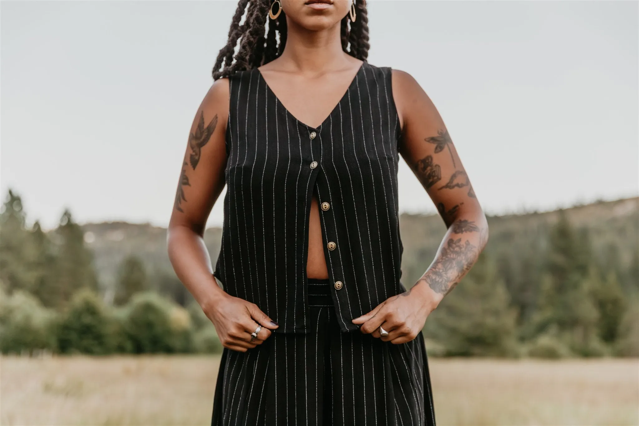 Stretchable Waistband Aviva Top in Black Pinstripe