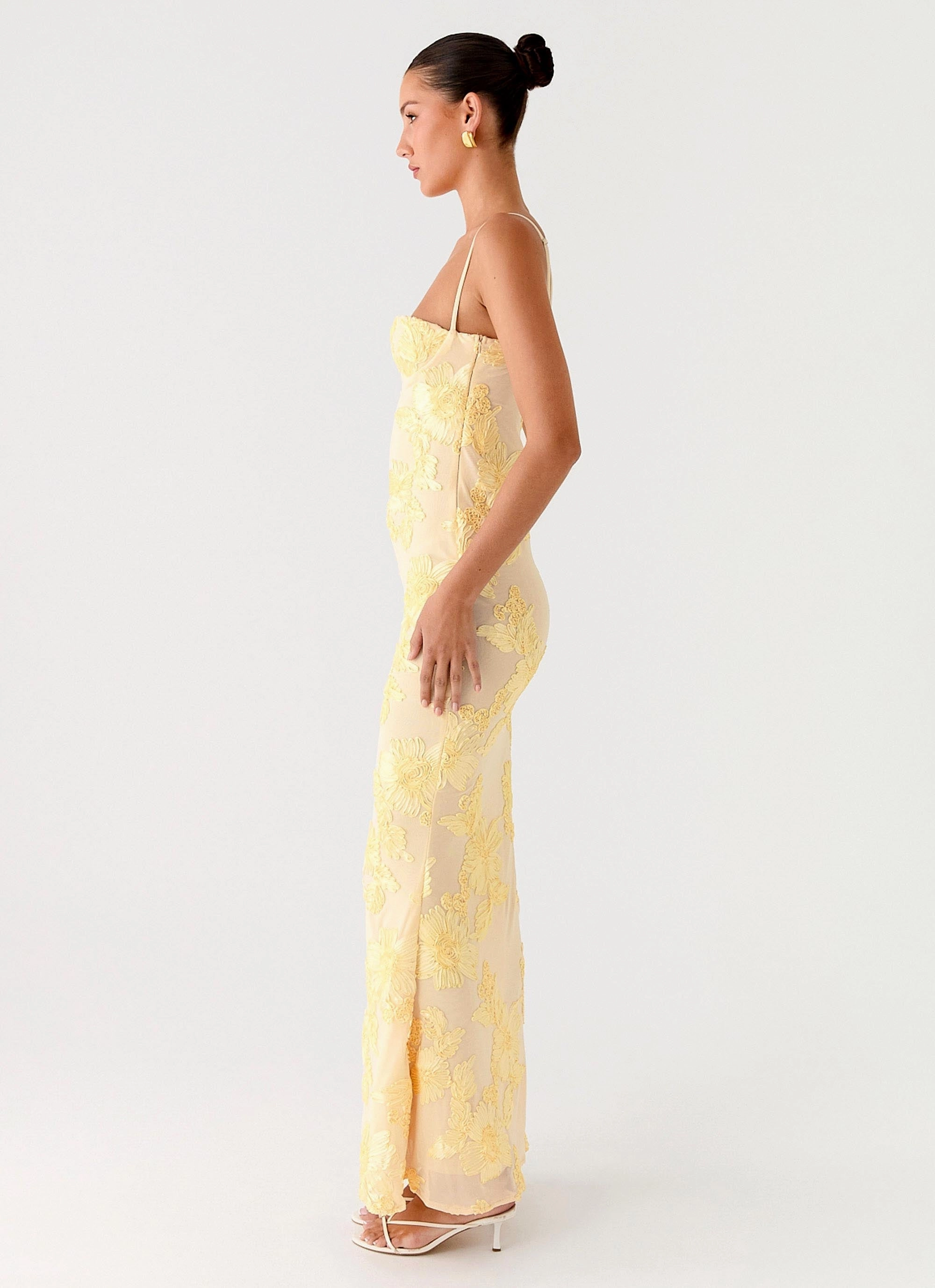 That Girl Maxi Dress - Lemon Classic and Modern Light Silhouette