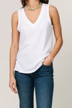 Temperature Control Technology Lightweight Weave Material The Californian V-Neck Tank