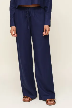 Convertible legs Effortless Design The Kayla Pant