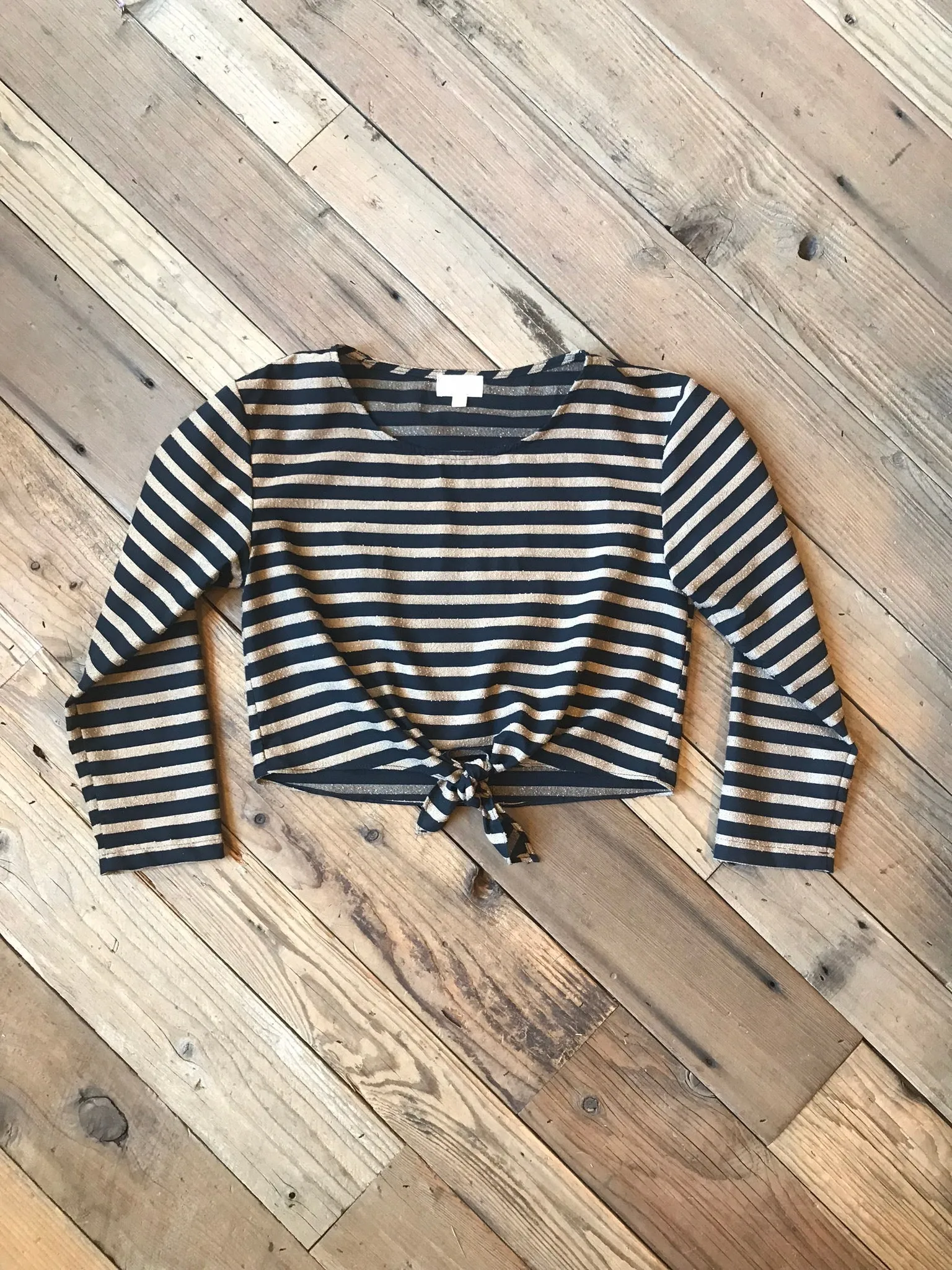 Tie Top in Black Stripe Ergonomic Shoulder Shape