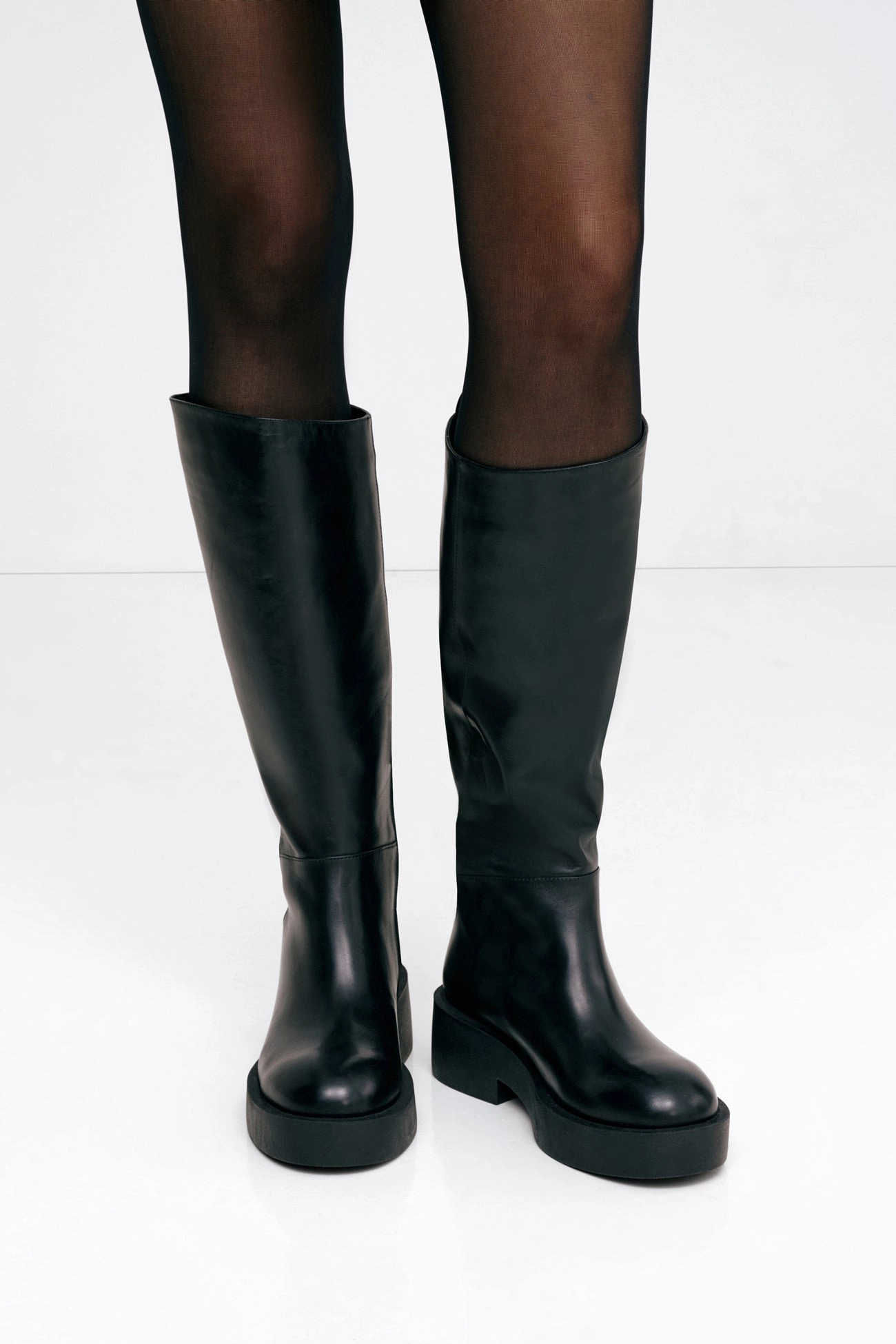 Tilden Boots Soft Touch Texture TemperatureRegulating