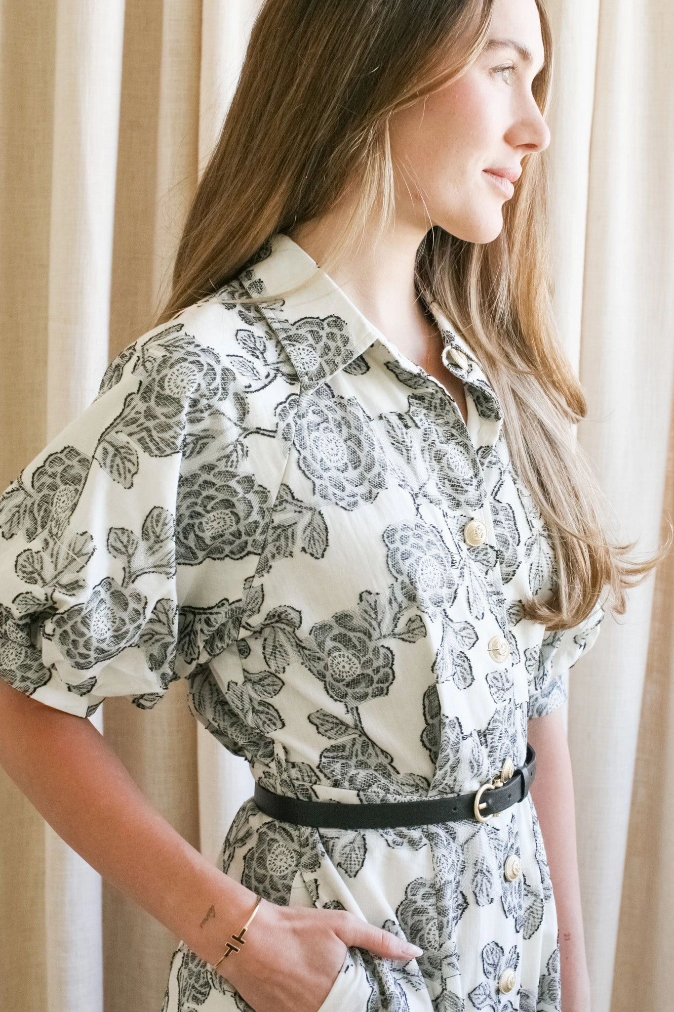 Applique-Detail Floral Puff Sleeve Dress