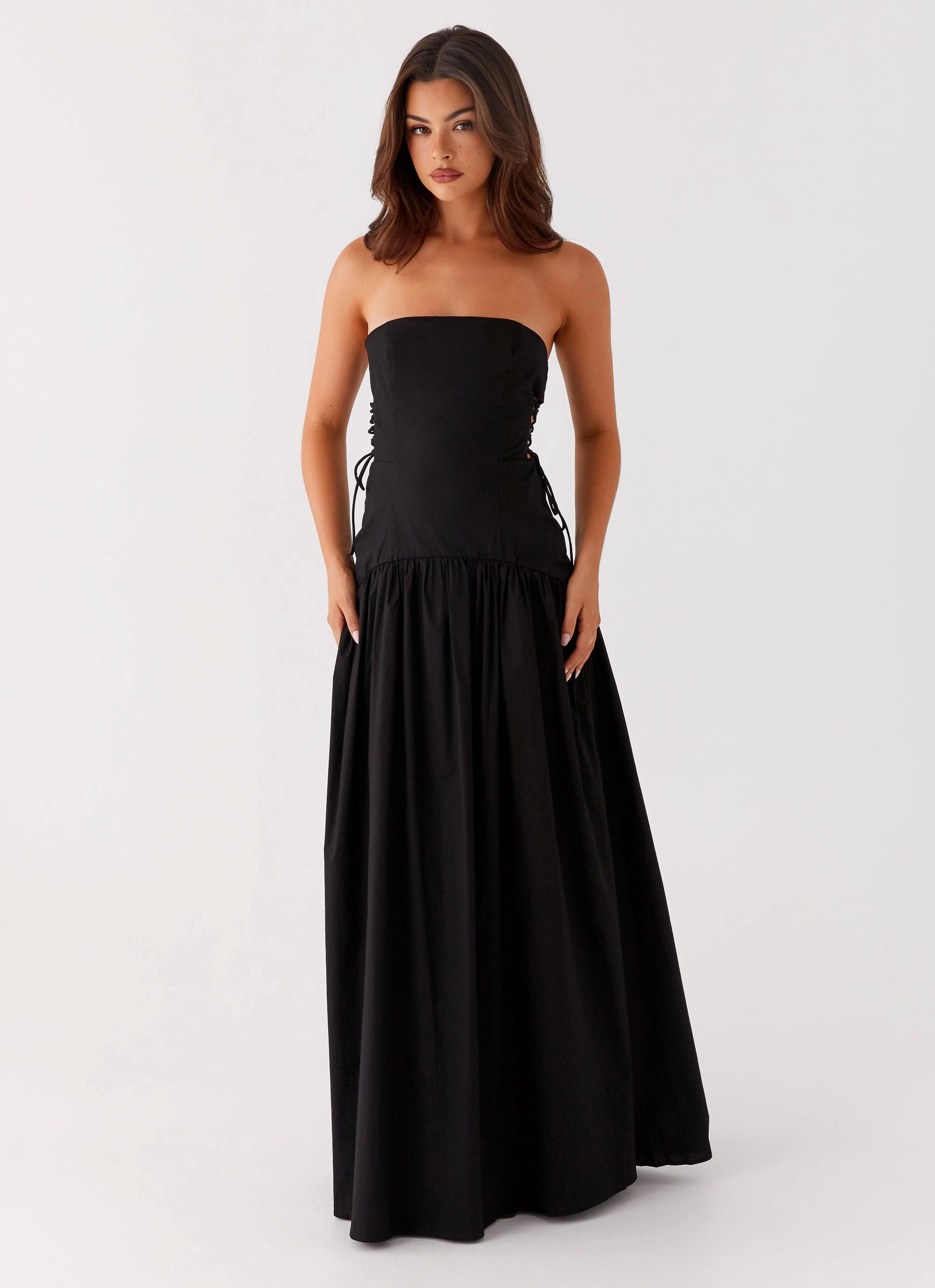 Conagh Maxi Dress - Black Color Pop