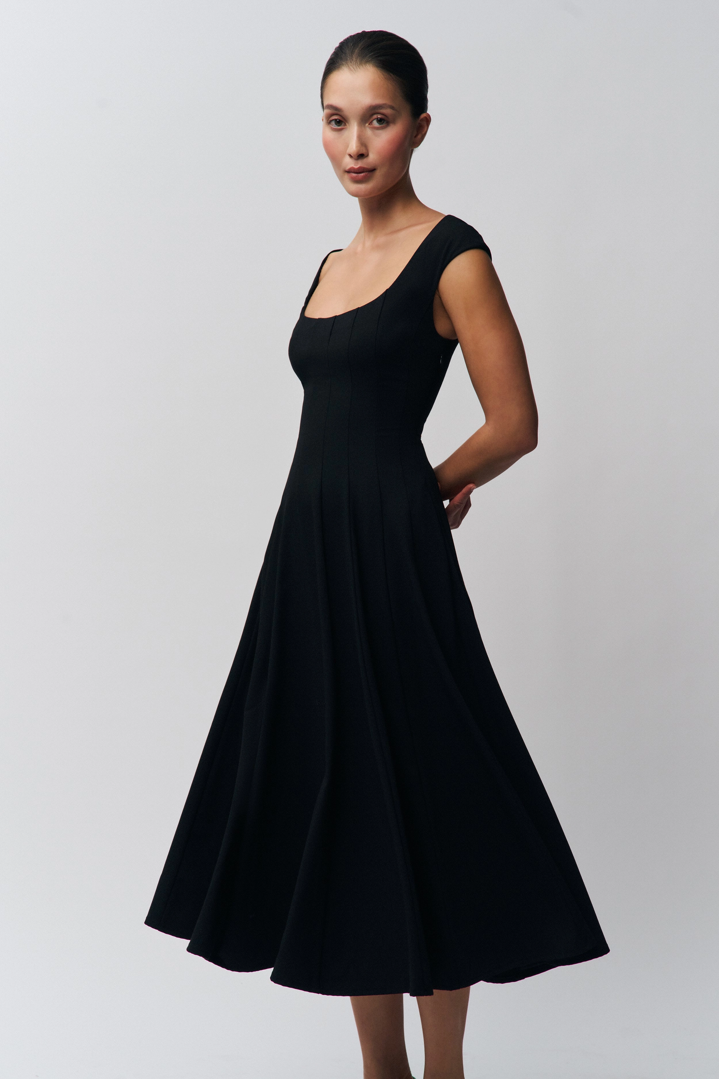 Leila Dress Smooth Lines Clean Finish