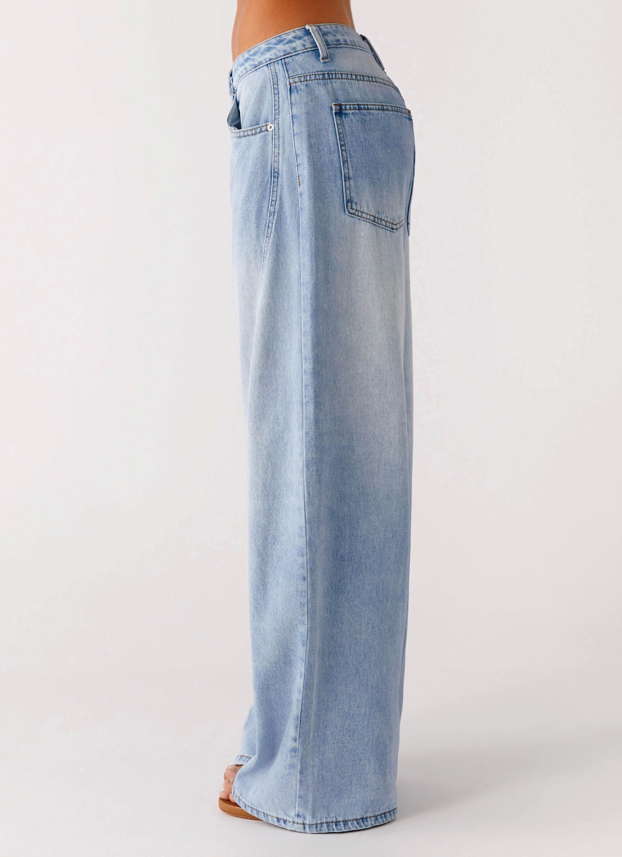Eco Friendly Dye Process Timeless Wide Leg Jeans - Bleached Blue