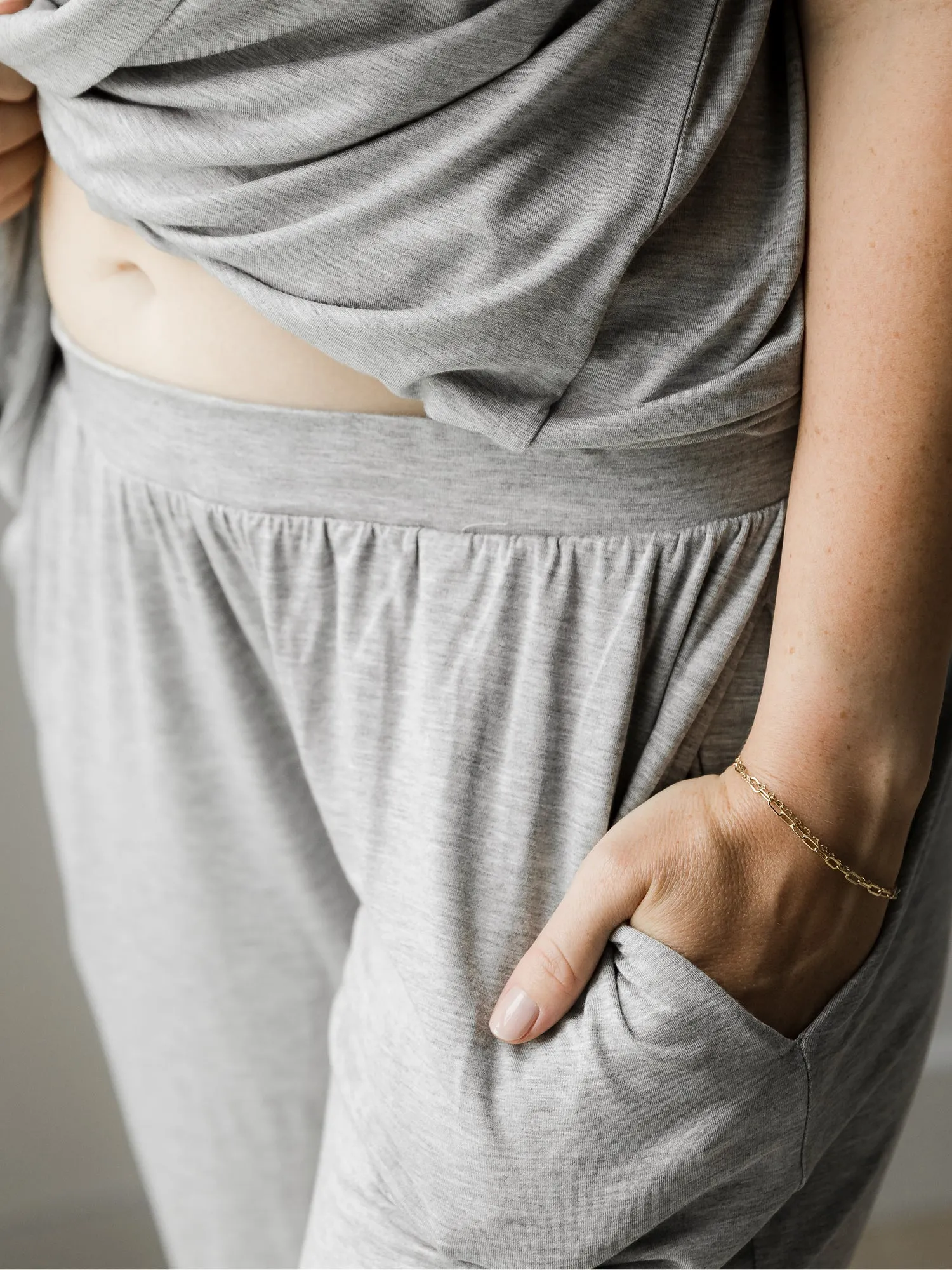Tulip Hem Short Sleeve Maternity & Nursing Pajama Set | Grey Heather