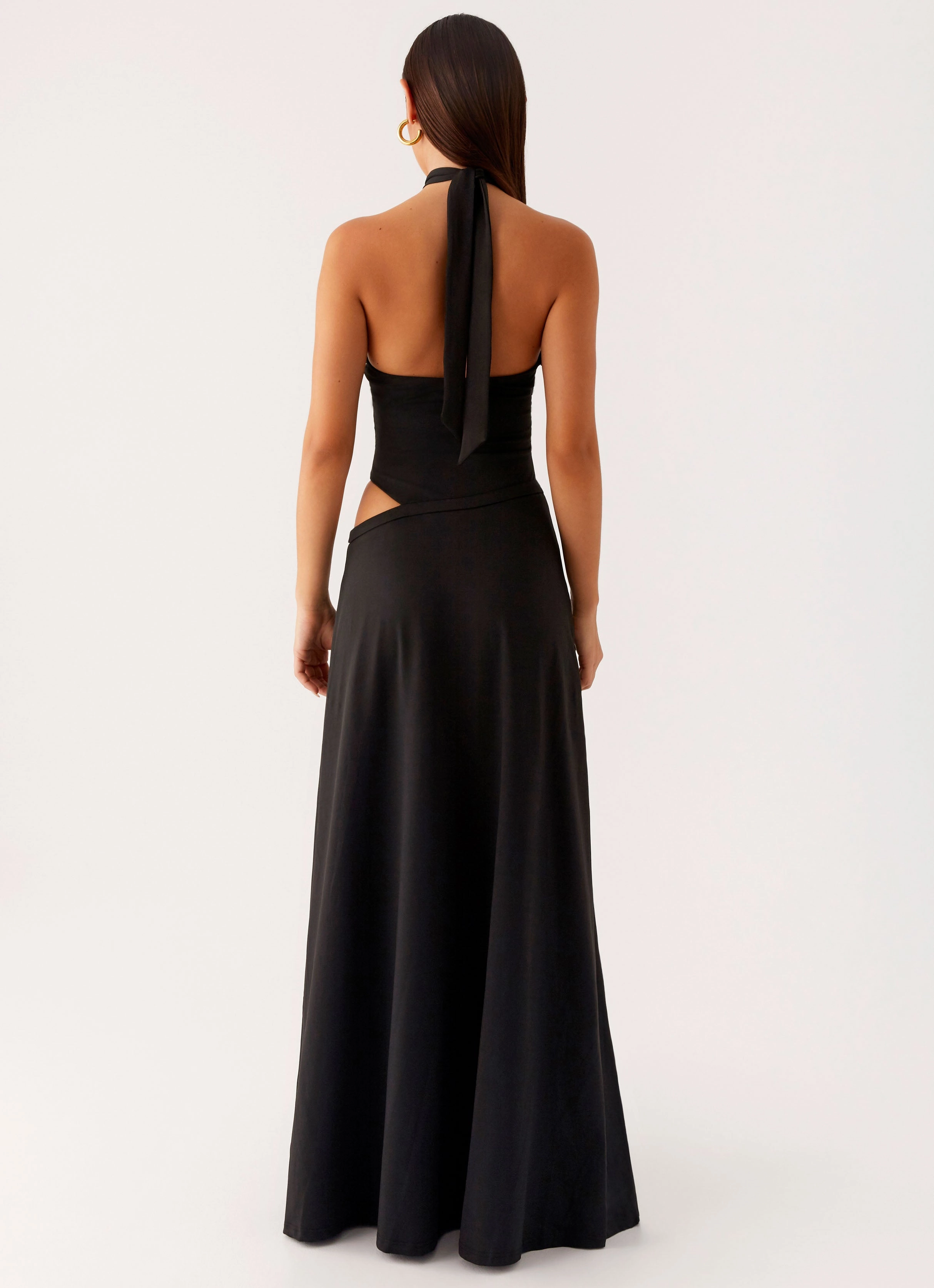 Sophisticated Wear Sleek Drape Turner Maxi Dress - Black