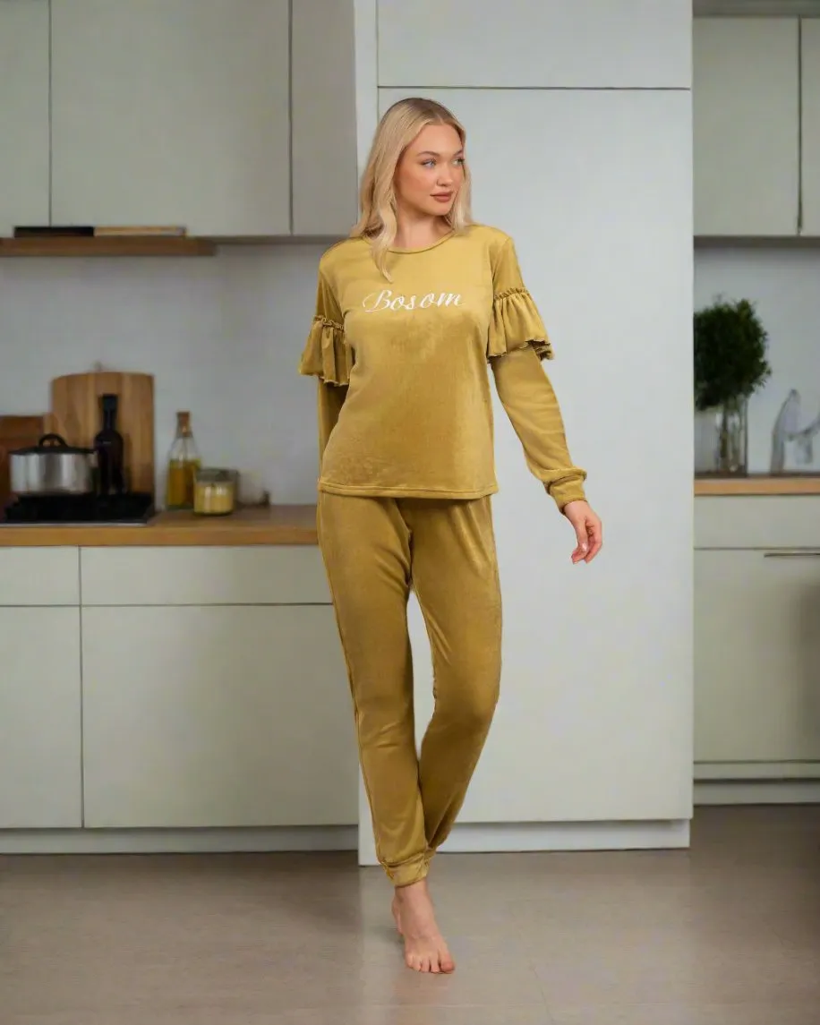Two-piece pajama, velvet lined T-shirt, velvet lined trousers