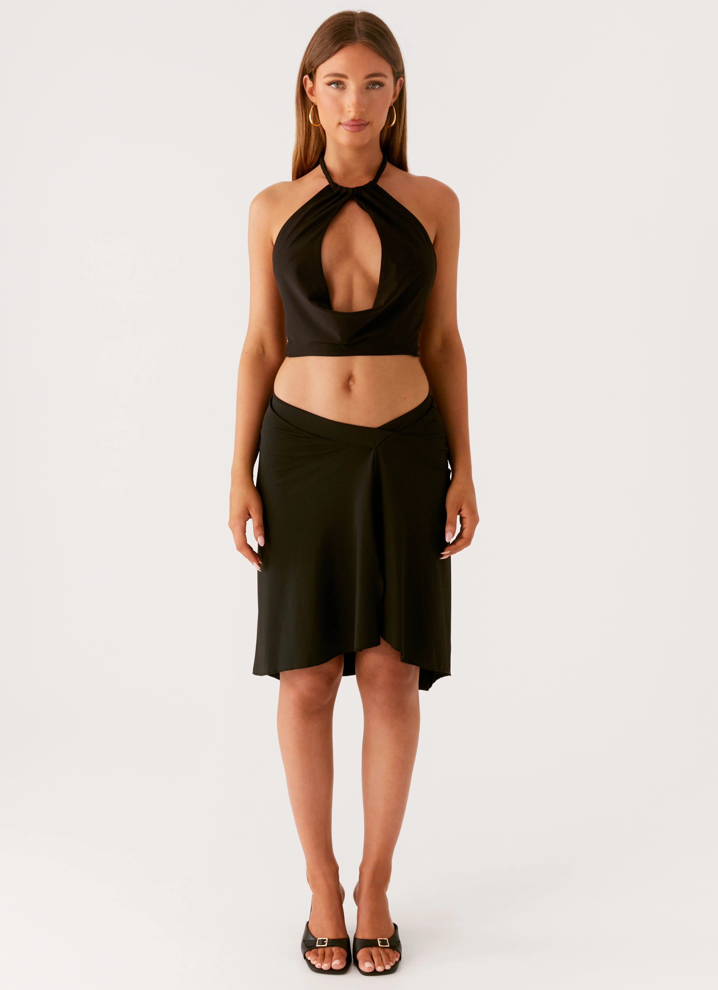 Calisa Cowl Top - Black TaglessDesign Cozy Layer