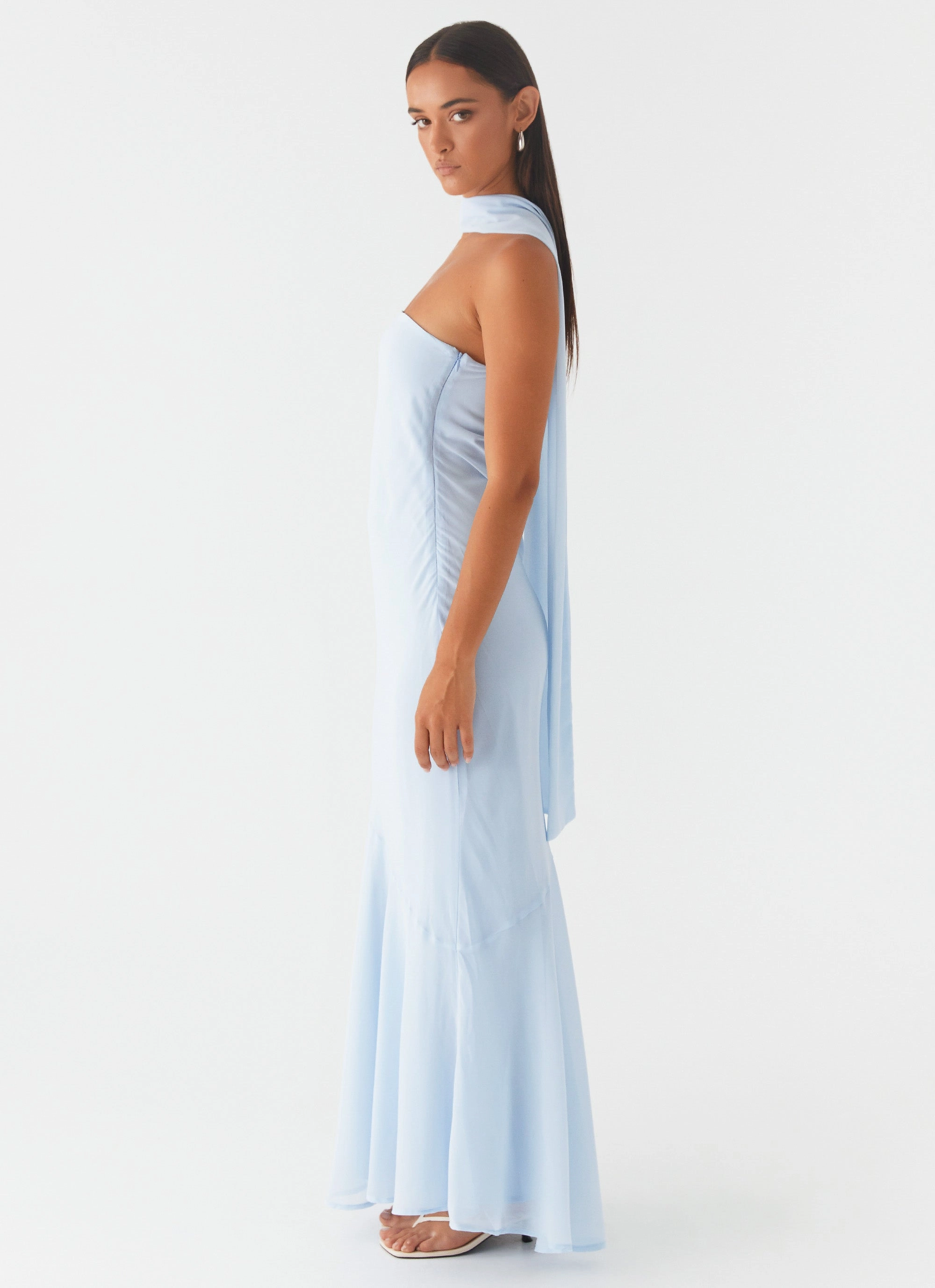 Vibrant Style Under The Pagoda Maxi Dress - Blue