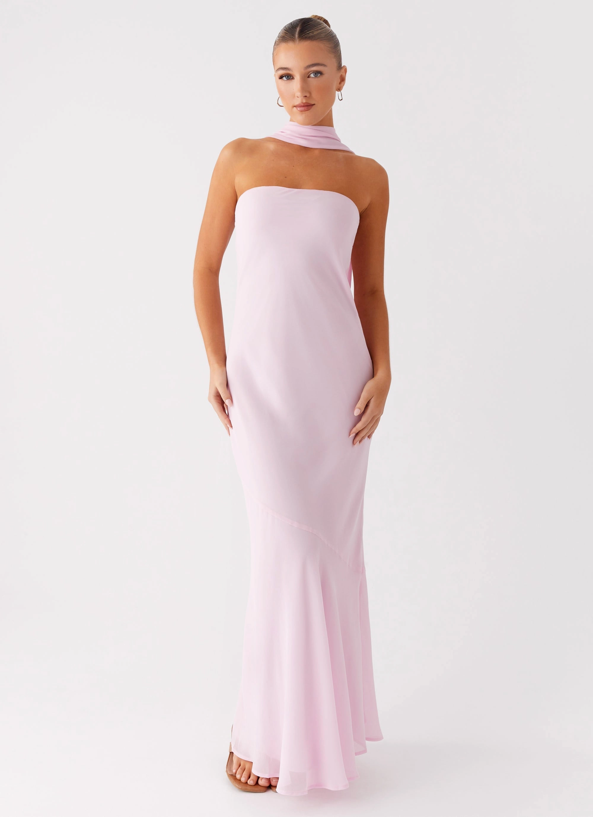 Under The Pagoda Maxi Dress - Pink Cozy Silhouette