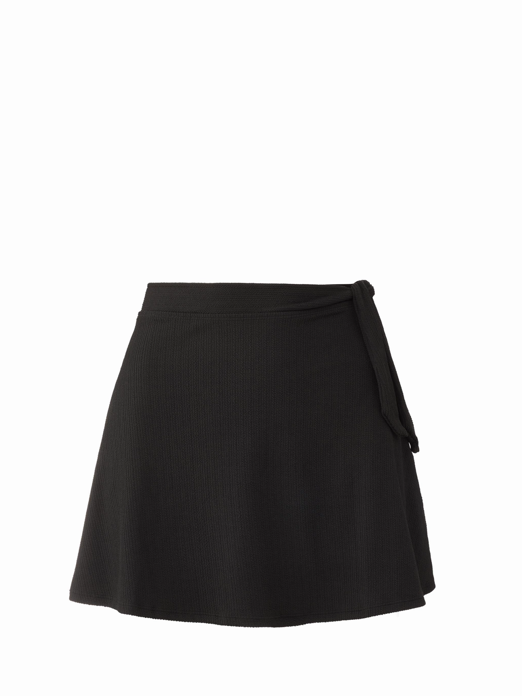 Summer Ready Amy Swim Skirt In Black Texture