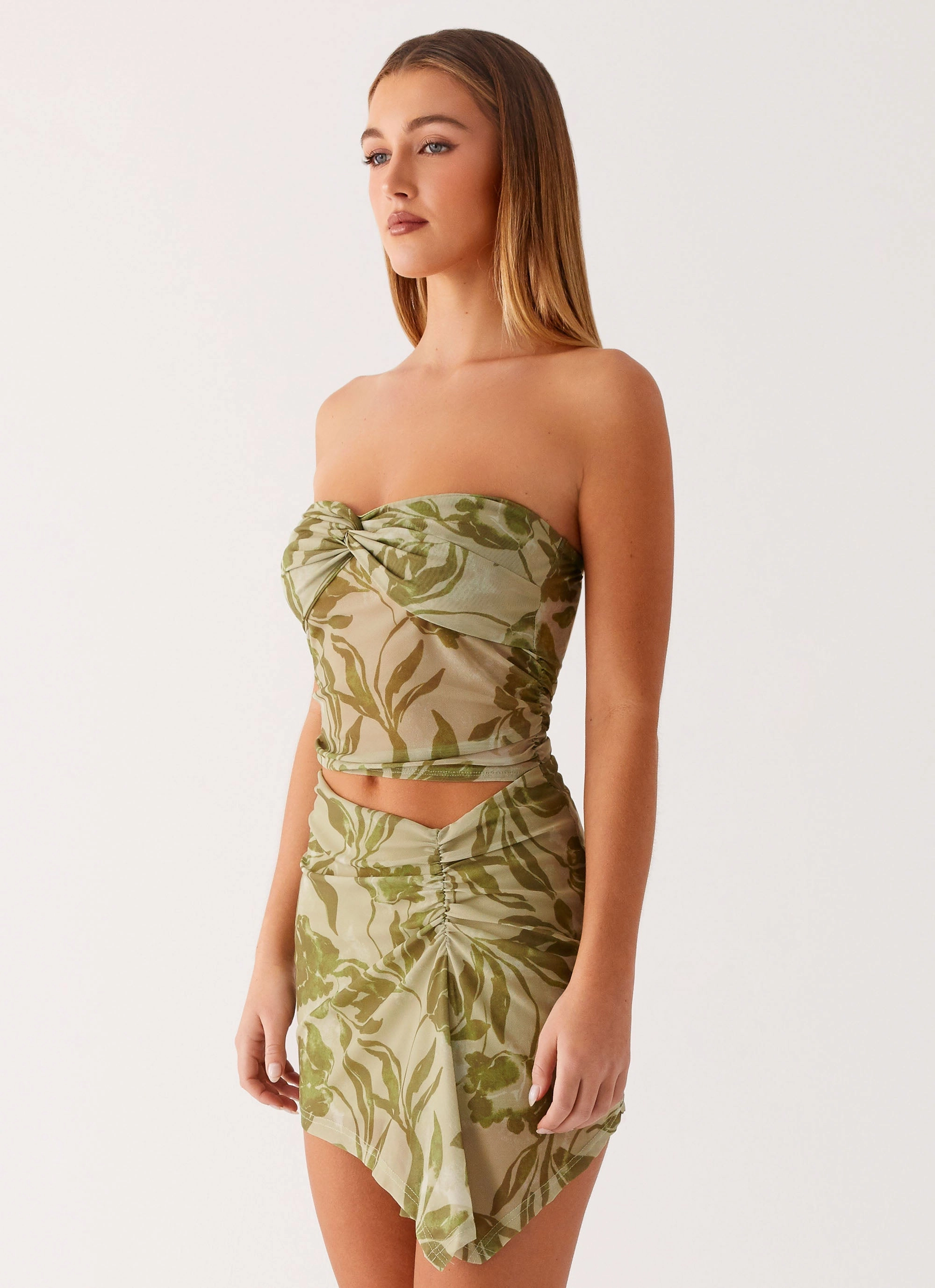 Varona Mini Dress - Jade Fern Profile Enhancer Chic and Cozy Wear