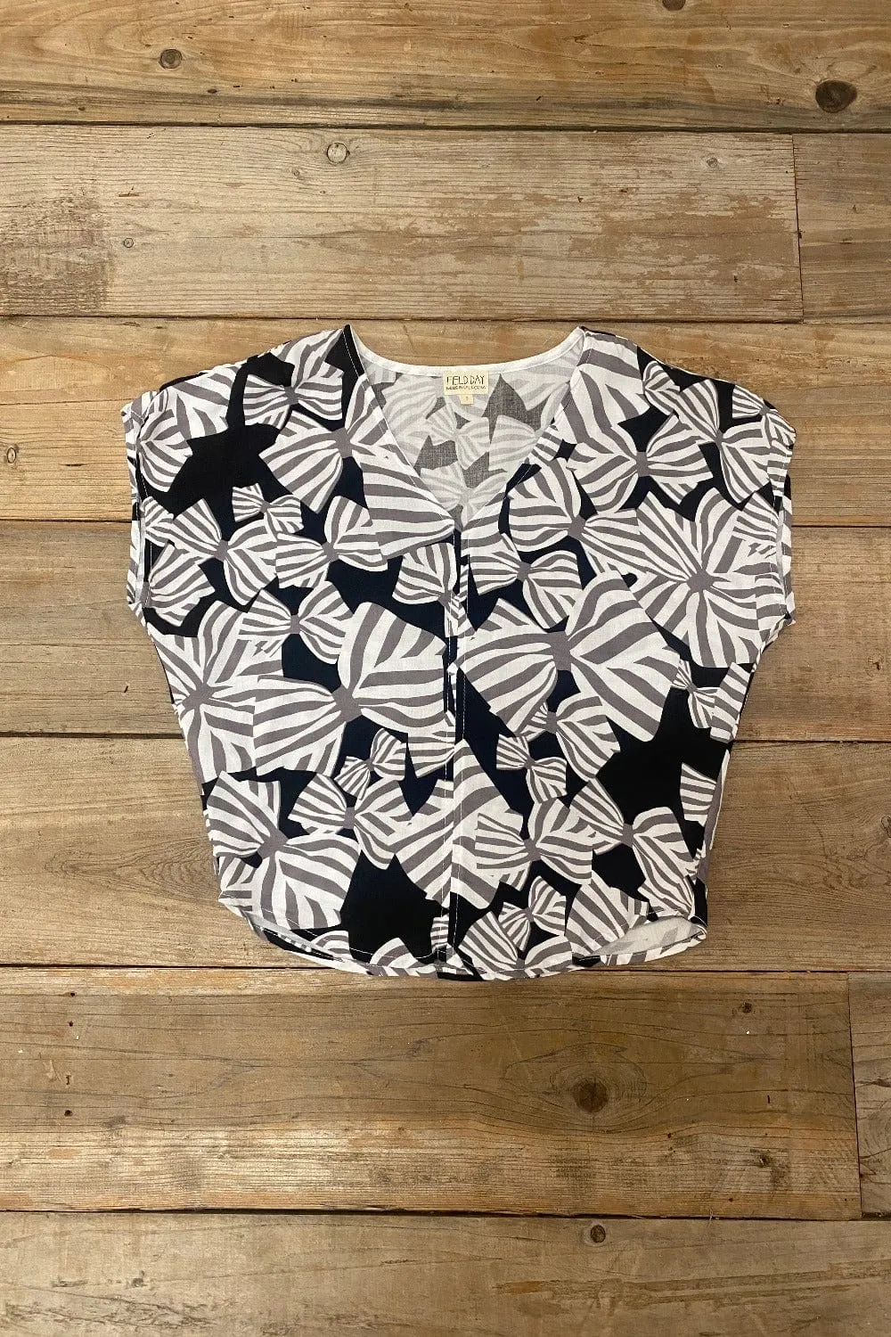 Dolman Top in Bow Tie Stretch Weave Construction Reflective Trims