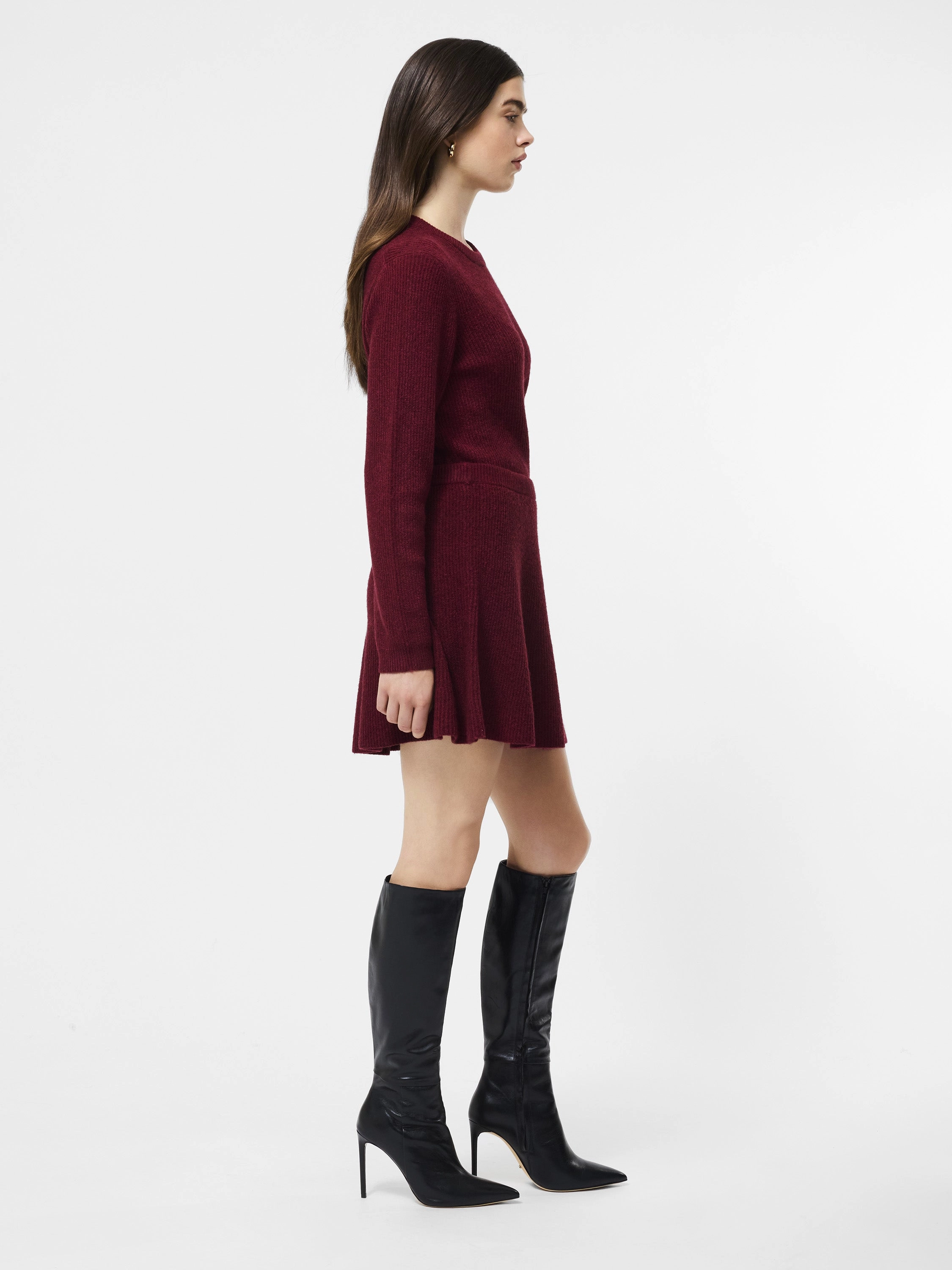 Vhari Knit Mini Skirt Twist Knot Details light feel