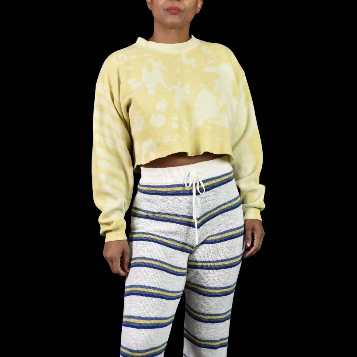 Vintage Lee Cropped Sweatshirt Yellow Bleached Cut Off Oversized Crewneck Lounge Large