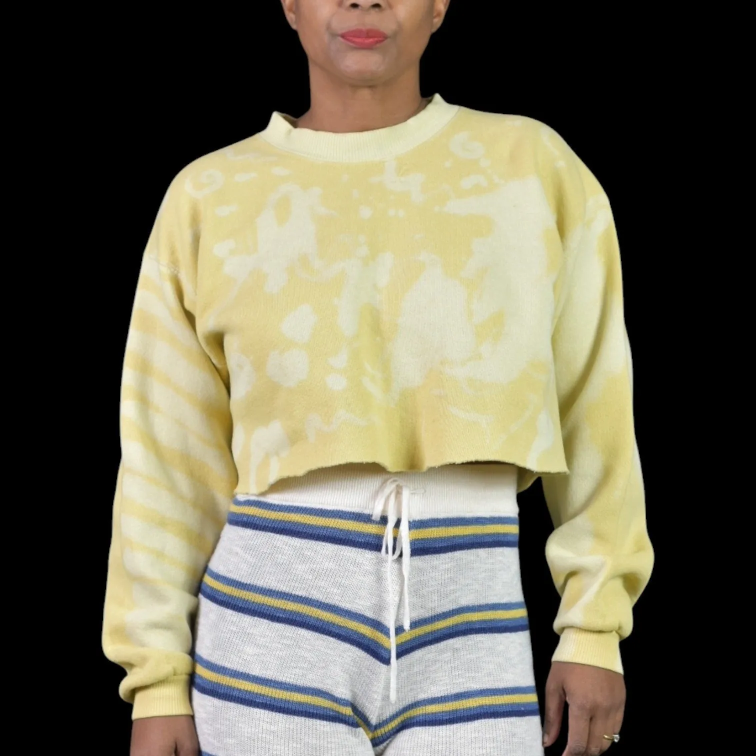 Vintage Lee Cropped Sweatshirt Yellow Bleached Cut Off Oversized Crewneck Lounge Large