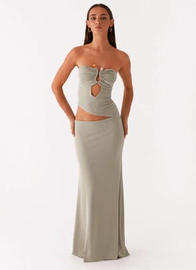 Figure-Skimming Comfy Detail Wild Roses Maxi Dress - Sage