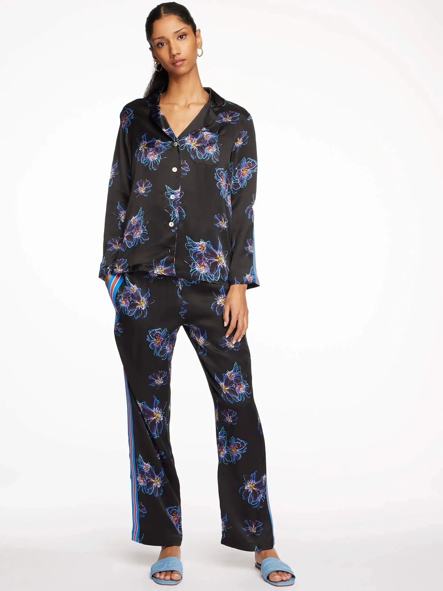 Women's Blue Jellyfish Floral Silk Pajama Set With Stripe