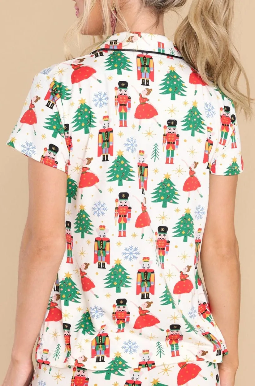 Women's Christmas Pattern Buttoned Two Piece Long Sleeve Sleepwear Pajamas