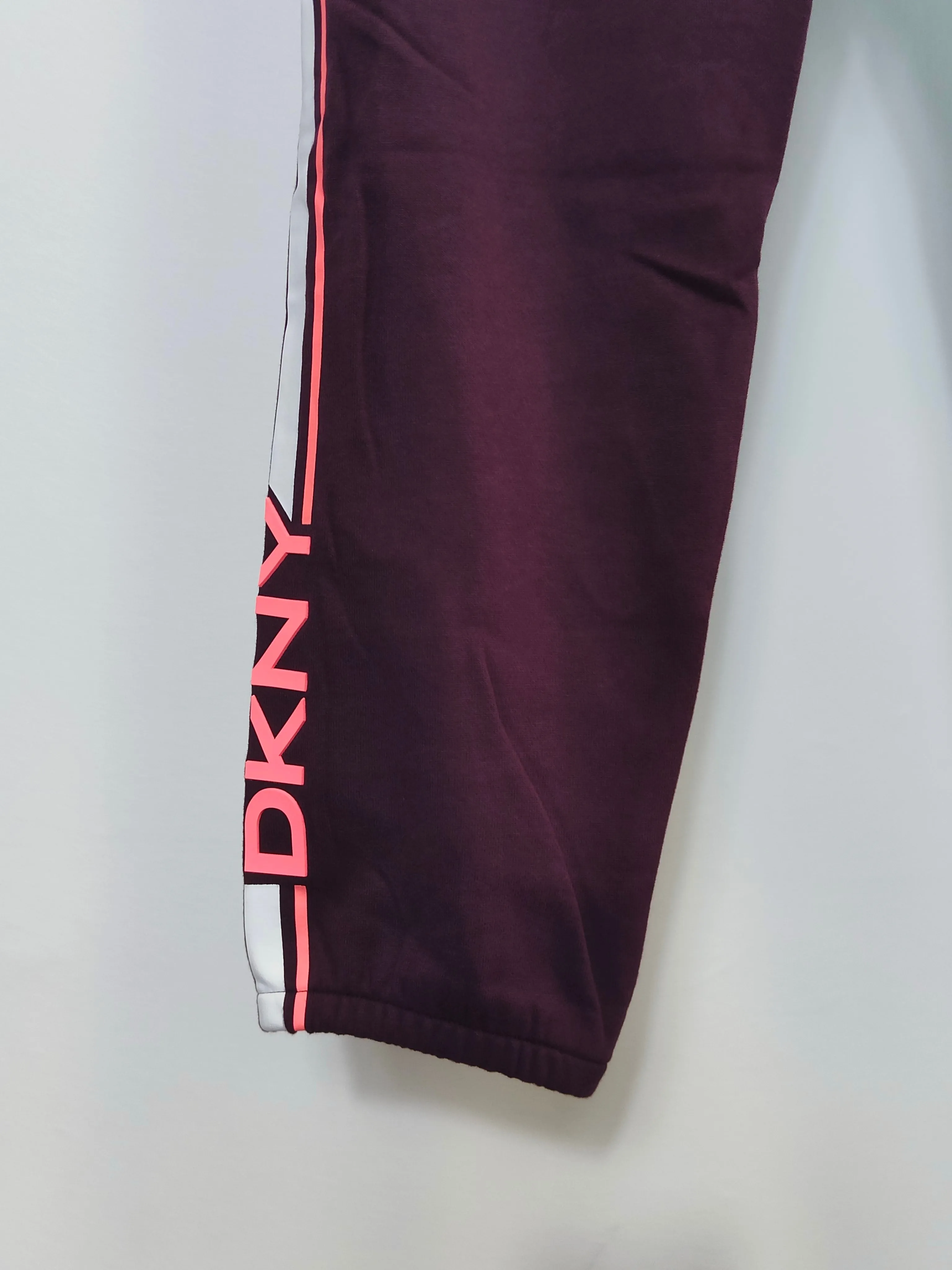 Women’s Jogger Pants in Burgundy