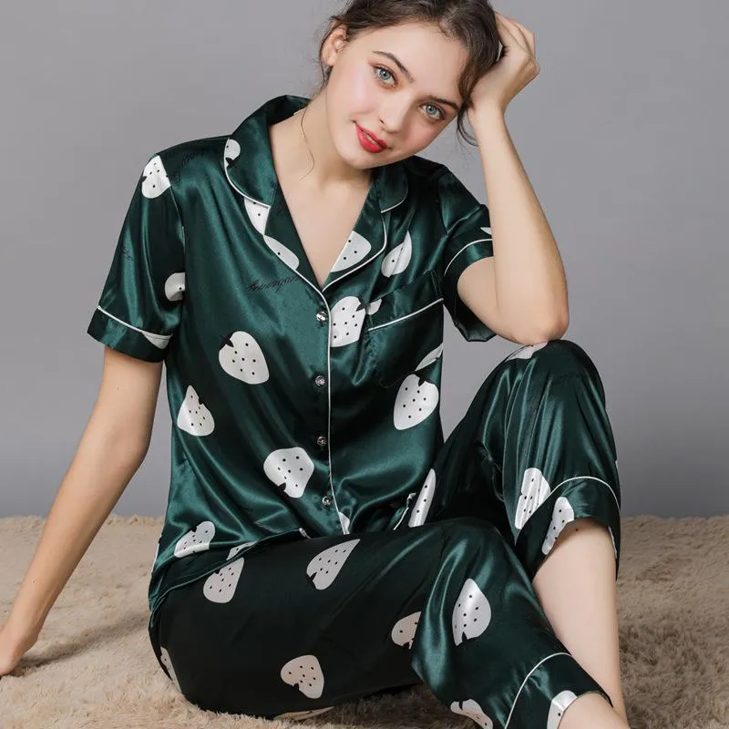 Women's Strawberry Print Long Sleeve Pajama Set