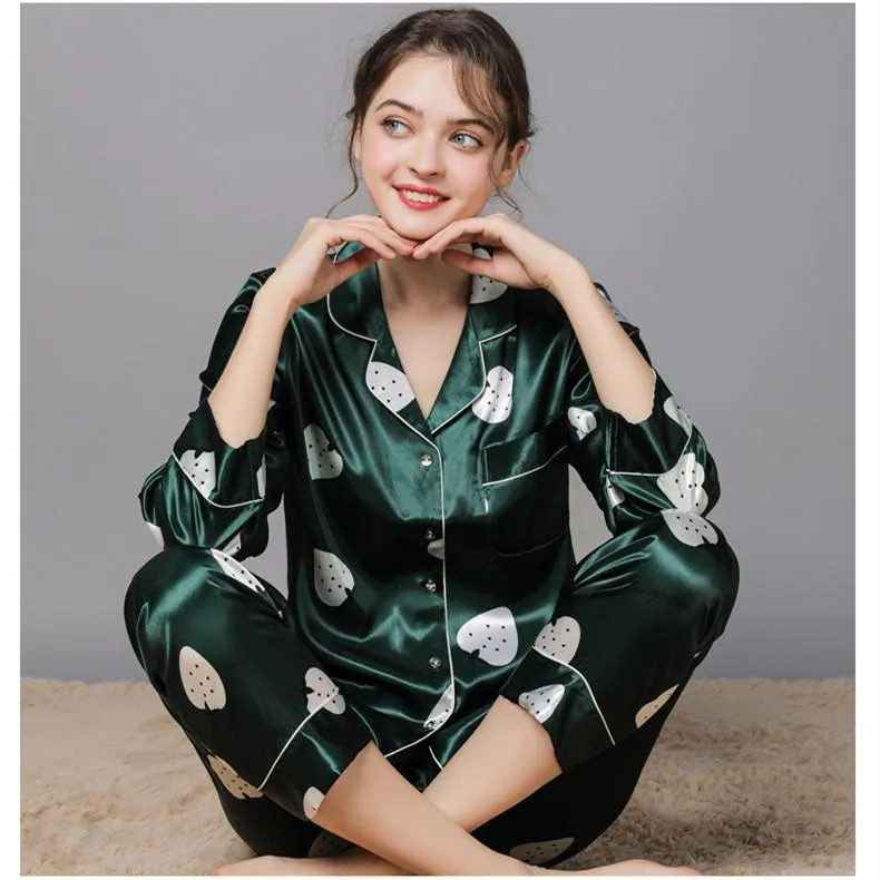 Women's Strawberry Print Long Sleeve Pajama Set