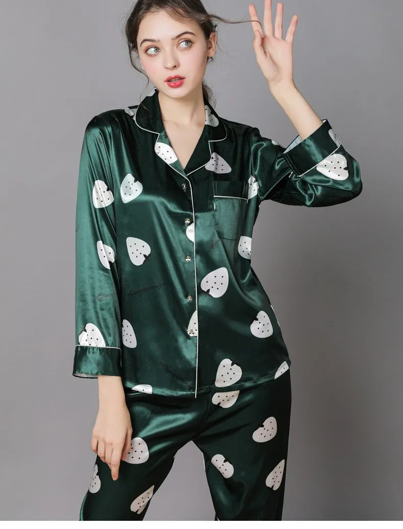 Women's Strawberry Print Long Sleeve Pajama Set