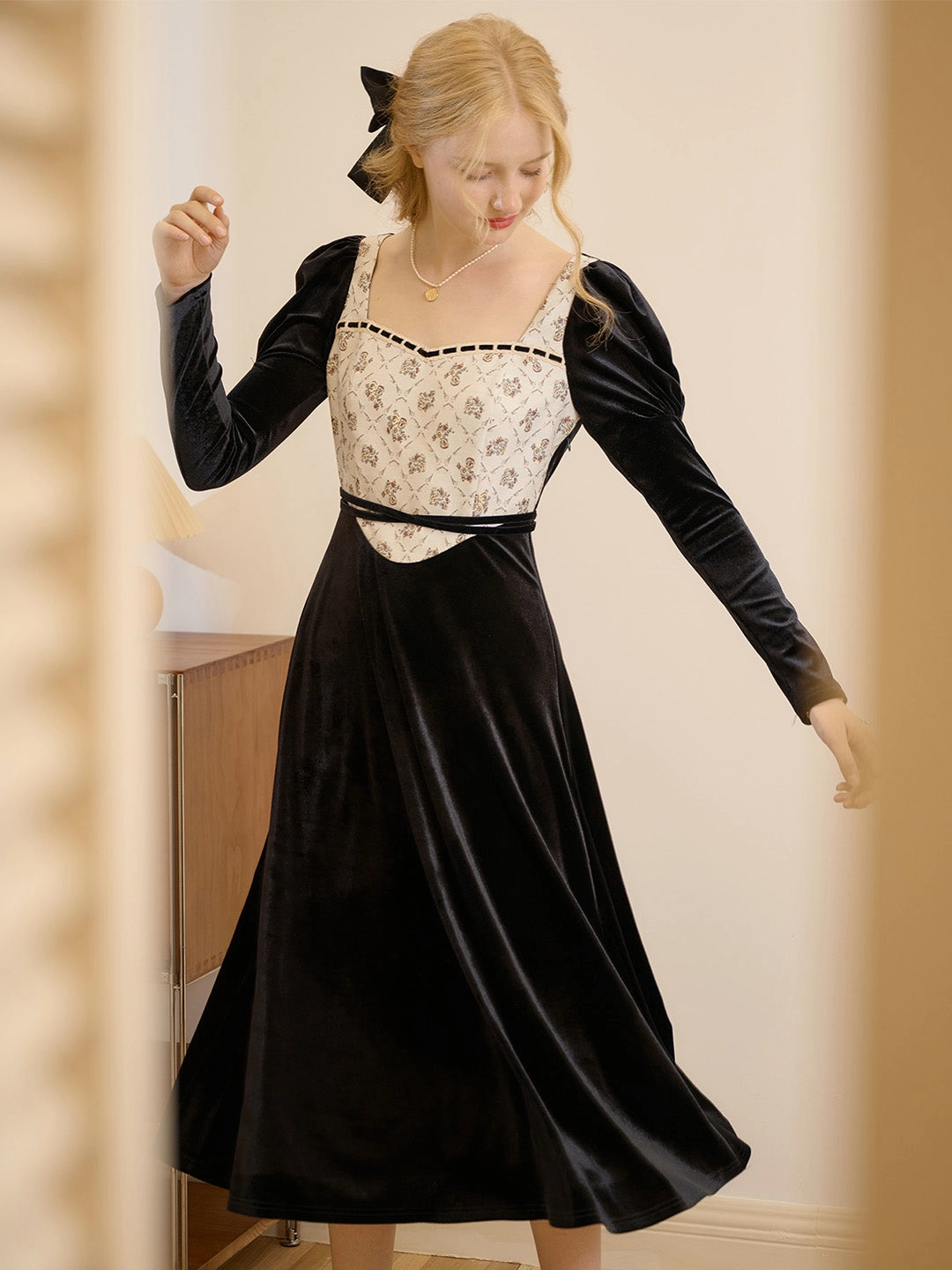 WrinkleResistant Texture Eliza Square Neck Contrast Patchwork Puff Sleeve Dress StainRepellentCoating High Density Weave