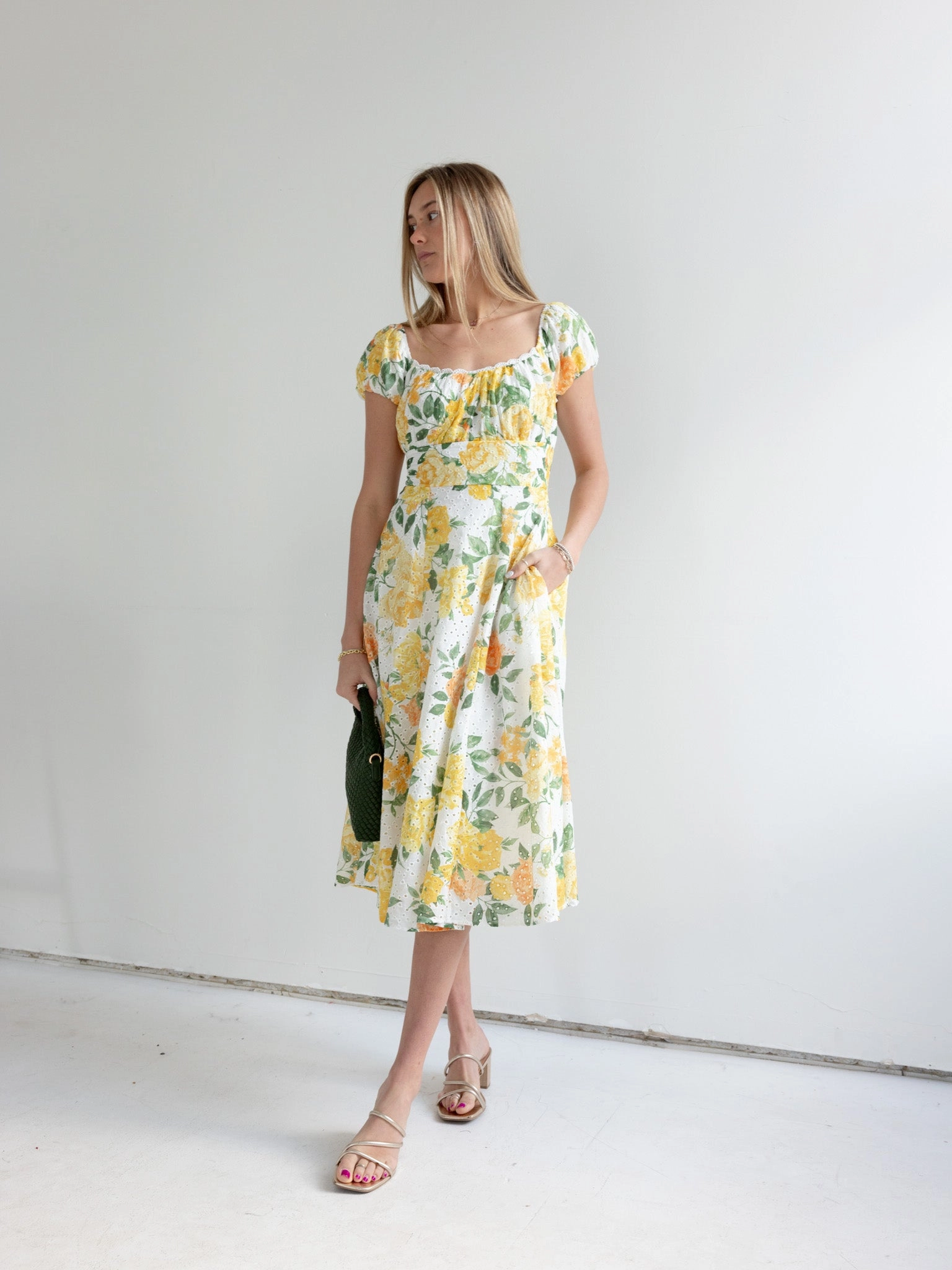 Yellow Rose Dress WrinkleResistantFinish