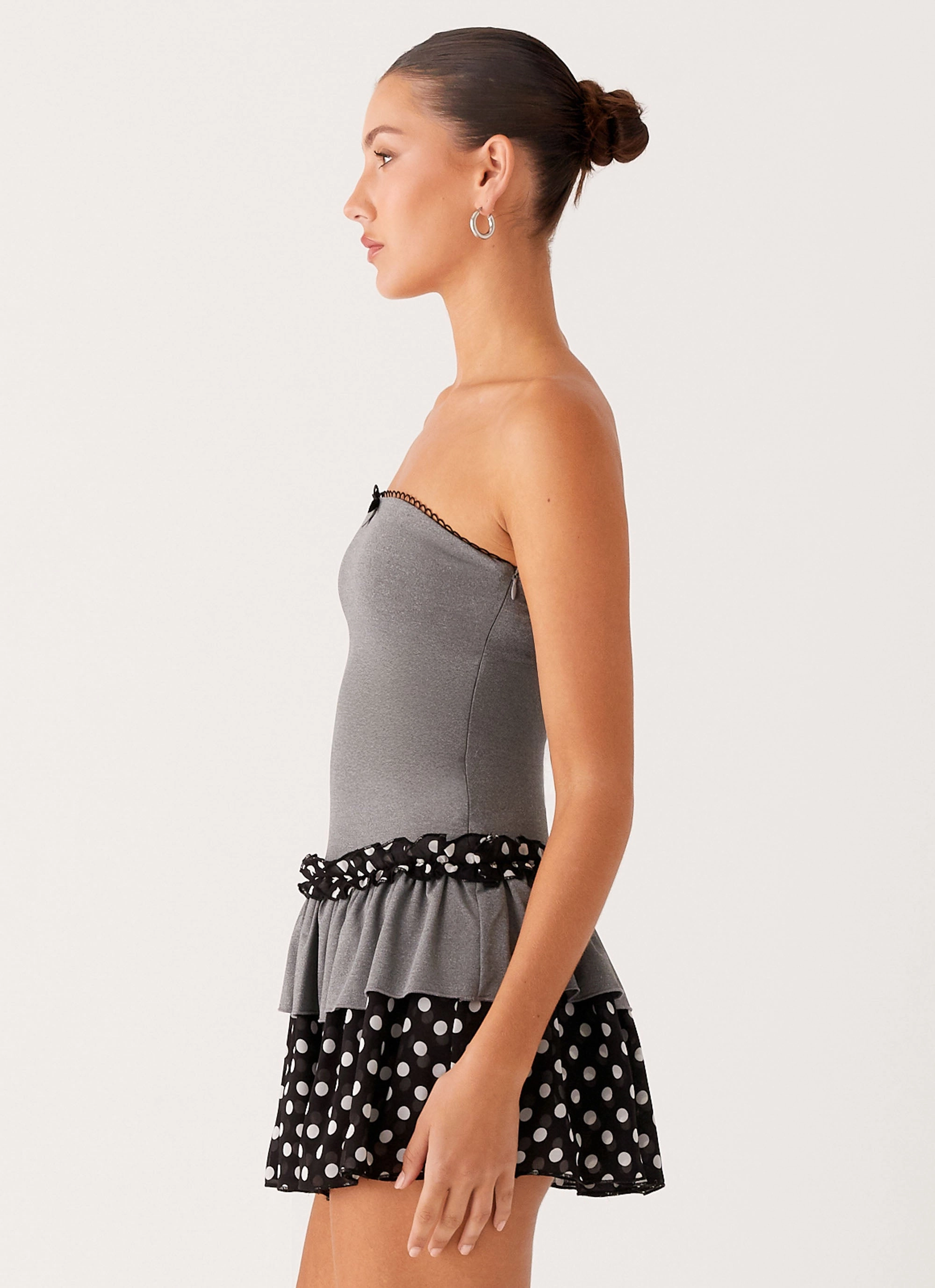 Yerin Strapless Frill Mini Dress - Grey Polkadot Easy Layering Piece Smooth silhouette